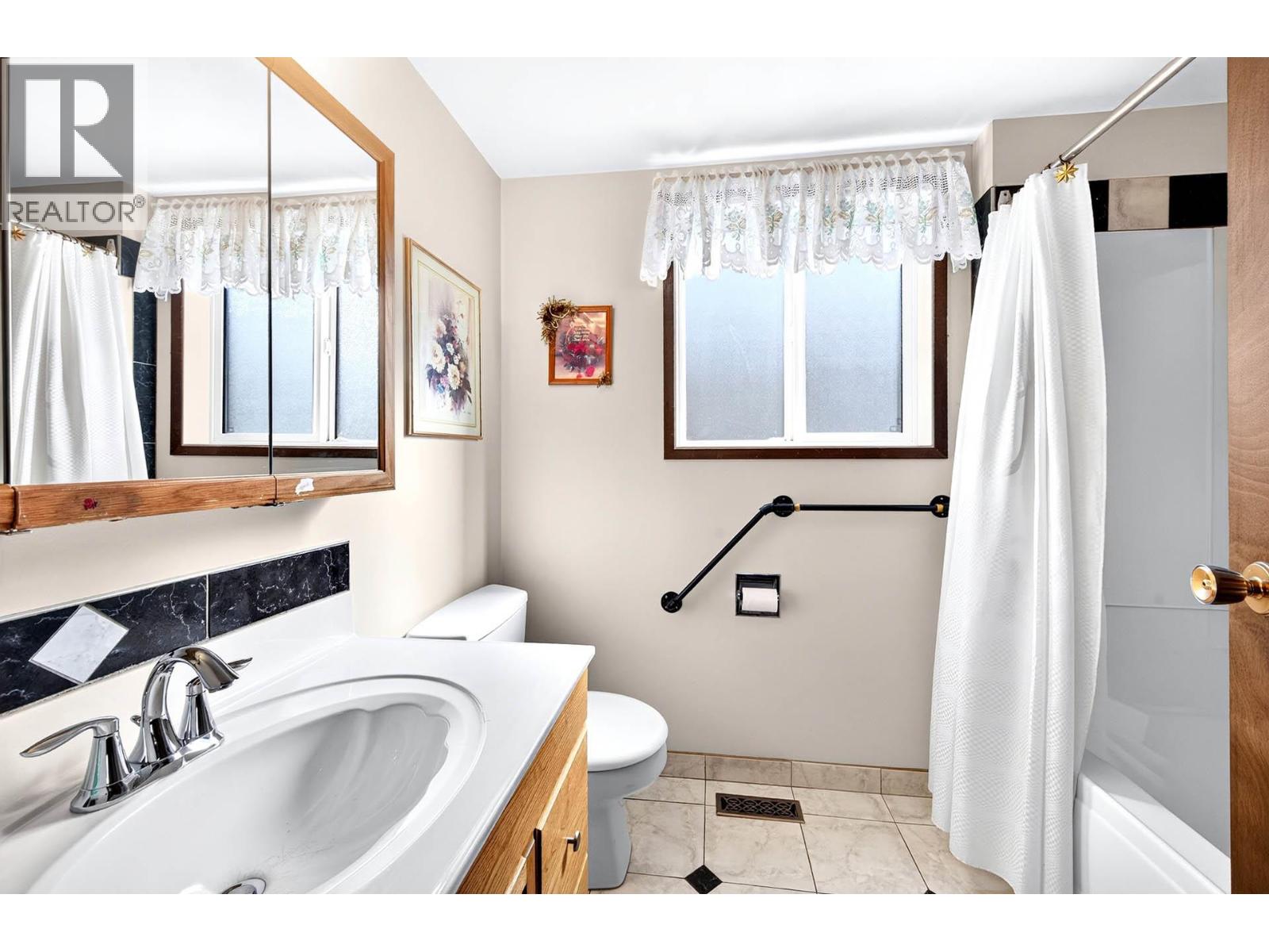 615 Dominion Street, Kamloops, British Columbia  V2C 2X6 - Photo 80 - 10401356