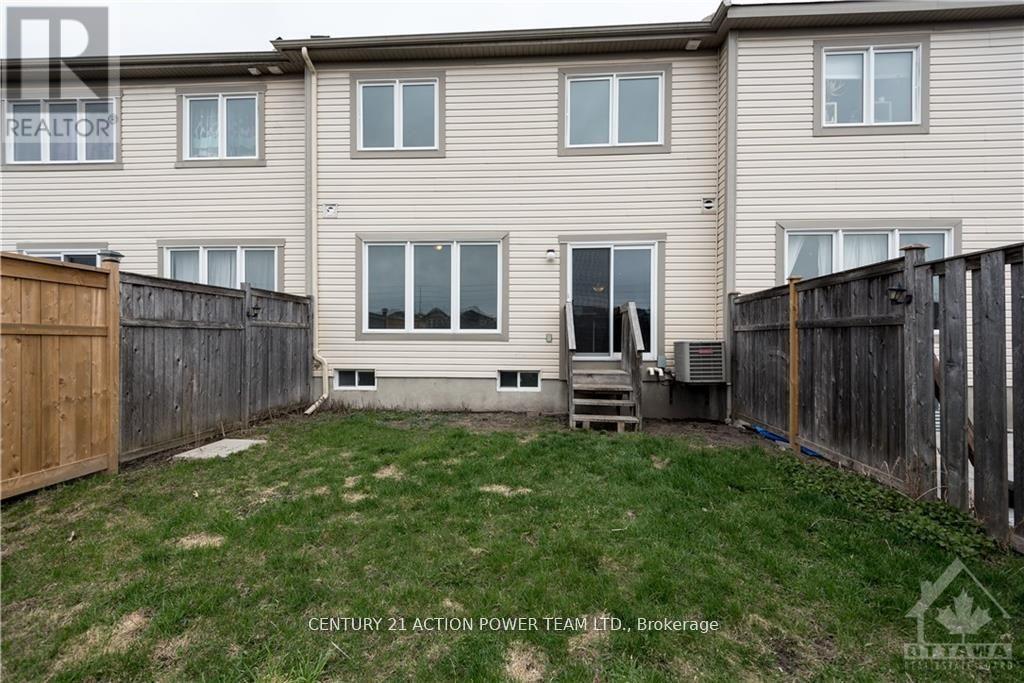 1037 Pampero Crescent, Ottawa, Ontario  K2S 0N5 - Photo 3 - X13808078