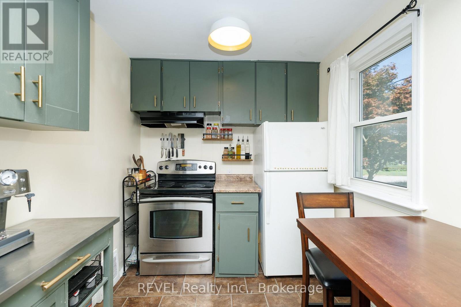 5608 Glamis Crescent, Niagara Falls (Hospital), Ontario L2G 1G3 - Photo 13 - X13808104
