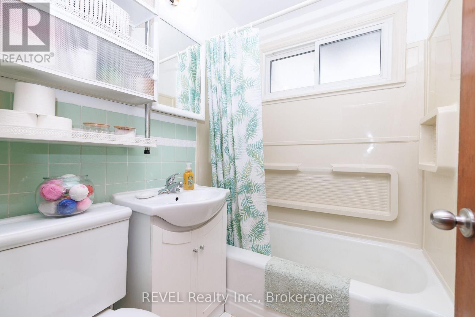 5608 Glamis Crescent, Niagara Falls (Hospital), Ontario L2G 1G3 - Photo 22 - X13808104