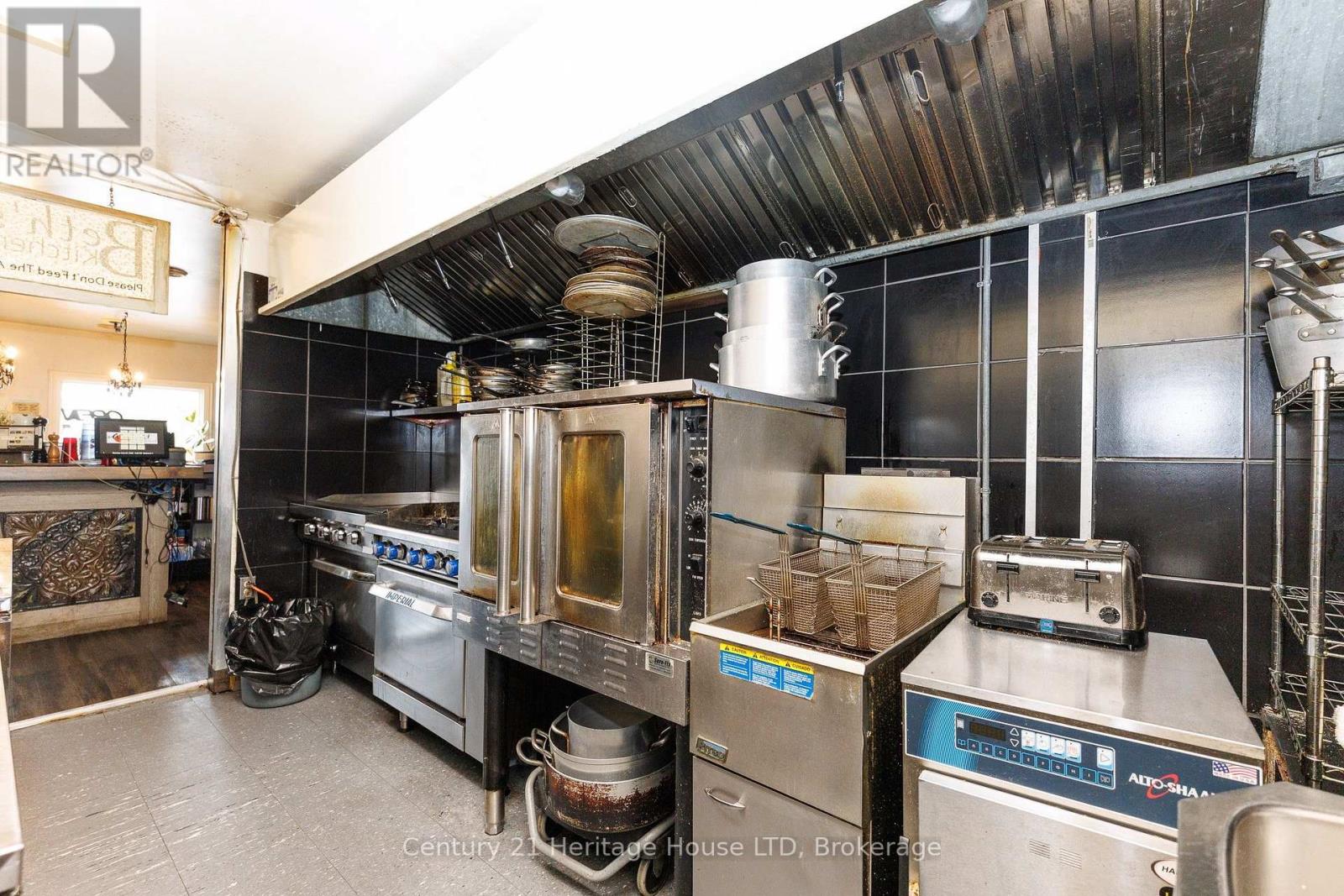 5204 King Street, Lincoln, Ontario  L0R 1B2 - Photo 39 - X13808116