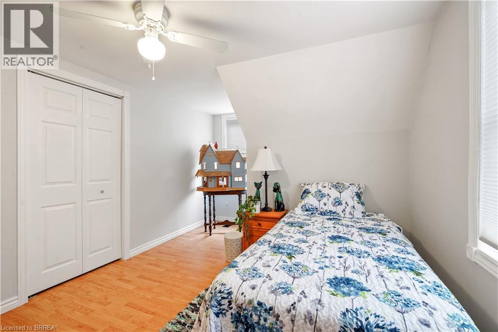 24 Elliott Avenue, Brantford, Ontario  N3T 1E5 - Photo 28 - 40864719