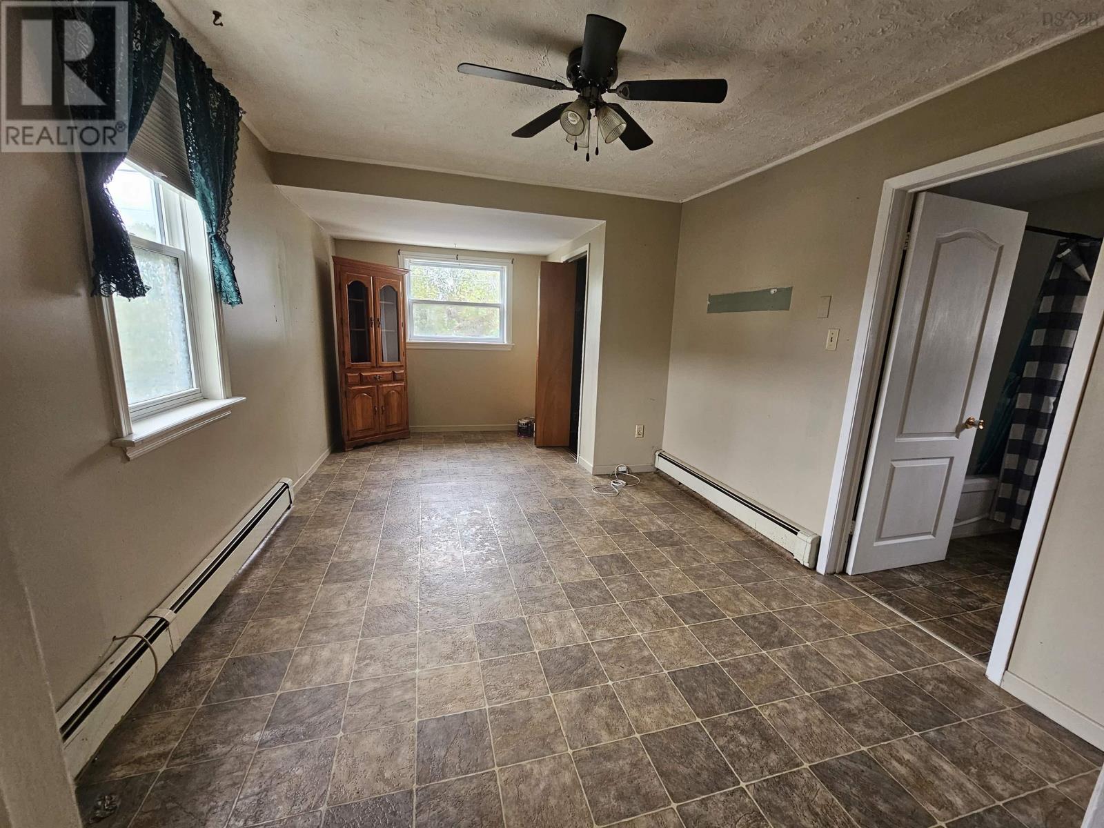 10 Manning Street, North Sydney, Nova Scotia  B2A 1Z5 - Photo 8 - 202623898