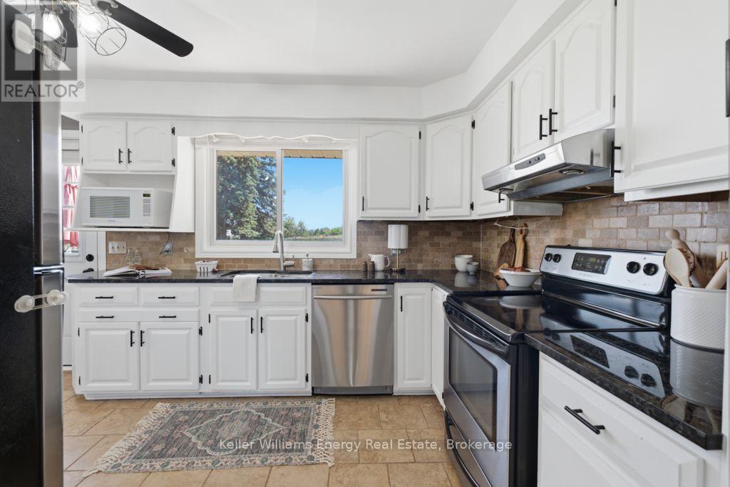 615 Hamilton Road, Quinte West, Ontario  K8N 4Z5 - Photo 17 - X13536130