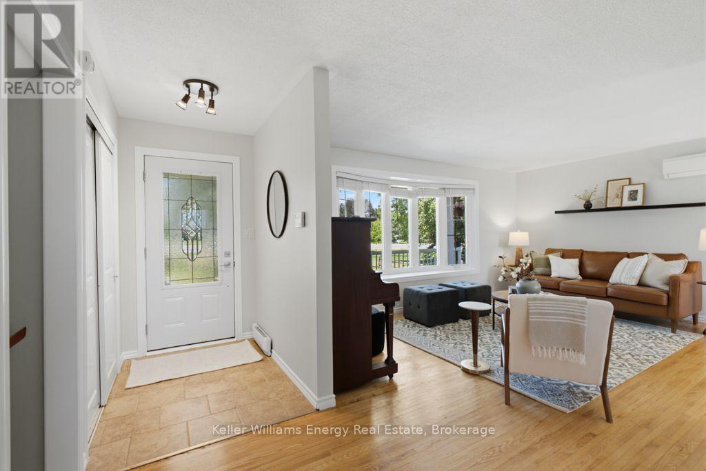 615 Hamilton Road, Quinte West, Ontario  K8N 4Z5 - Photo 5 - X13536130
