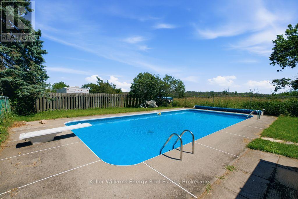 615 Hamilton Road, Quinte West, Ontario  K8N 4Z5 - Photo 37 - X13536130