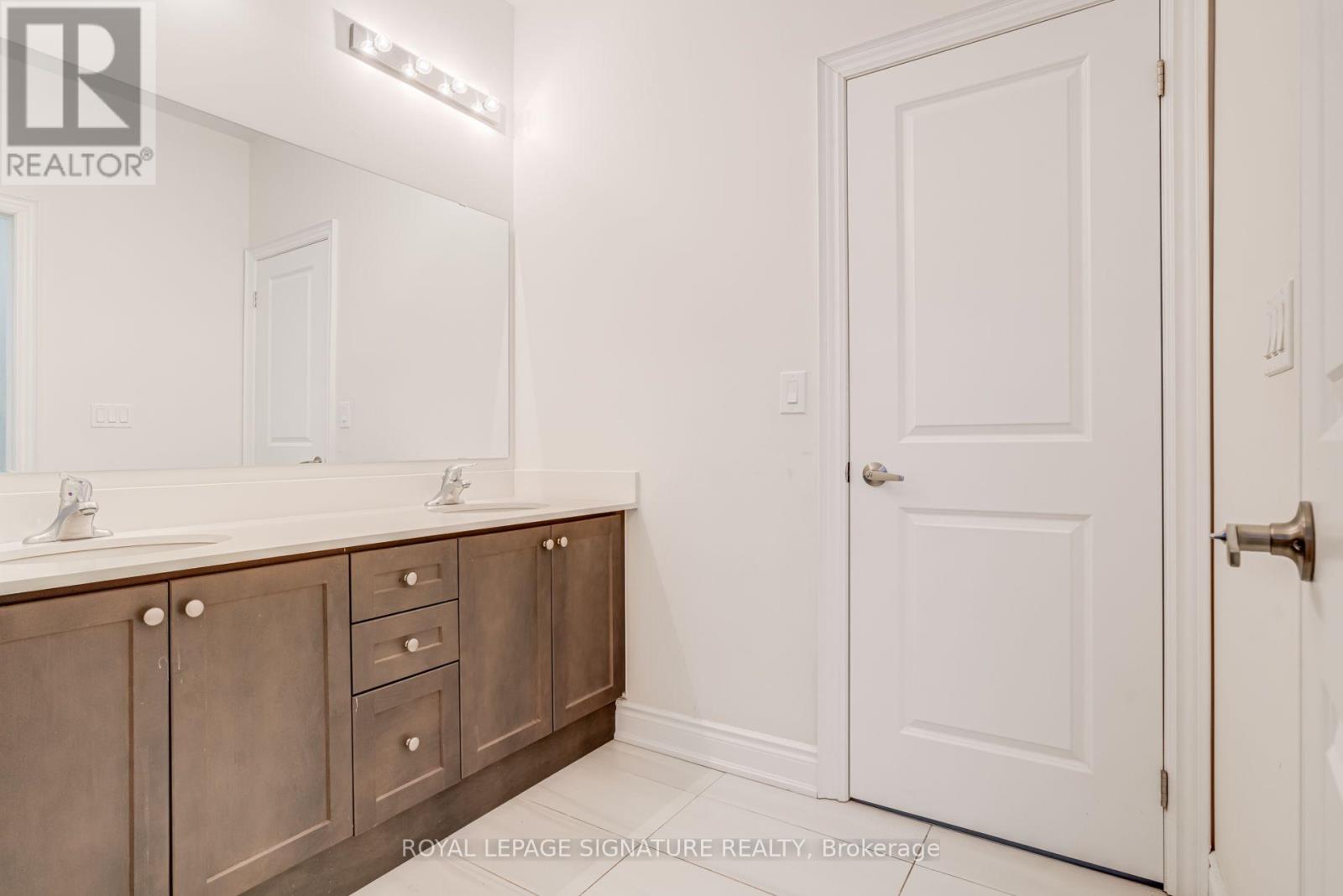 71 Maple Fields Circle, Aurora, Ontario L4G 3X6 - Photo 29 - N13800284