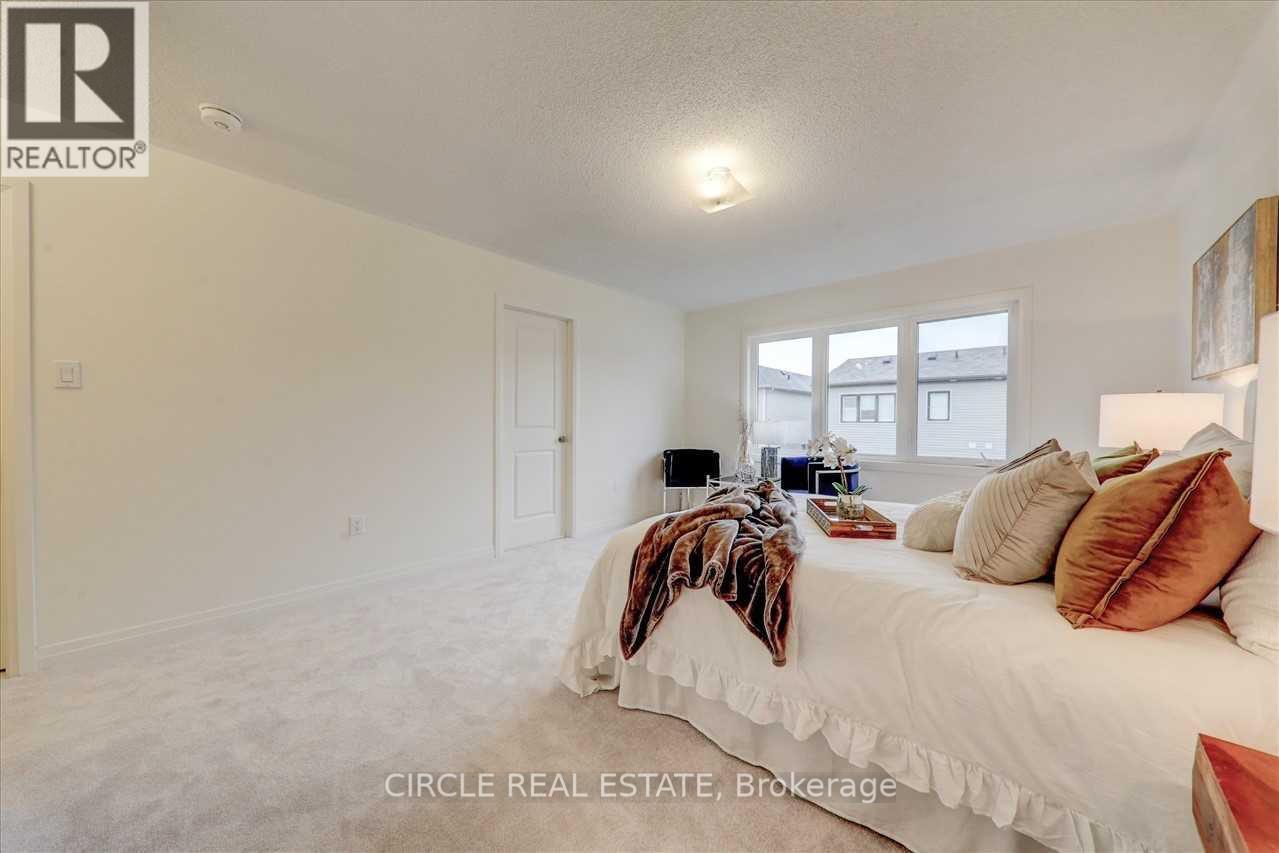 14 CLIPPER LANE photo 37