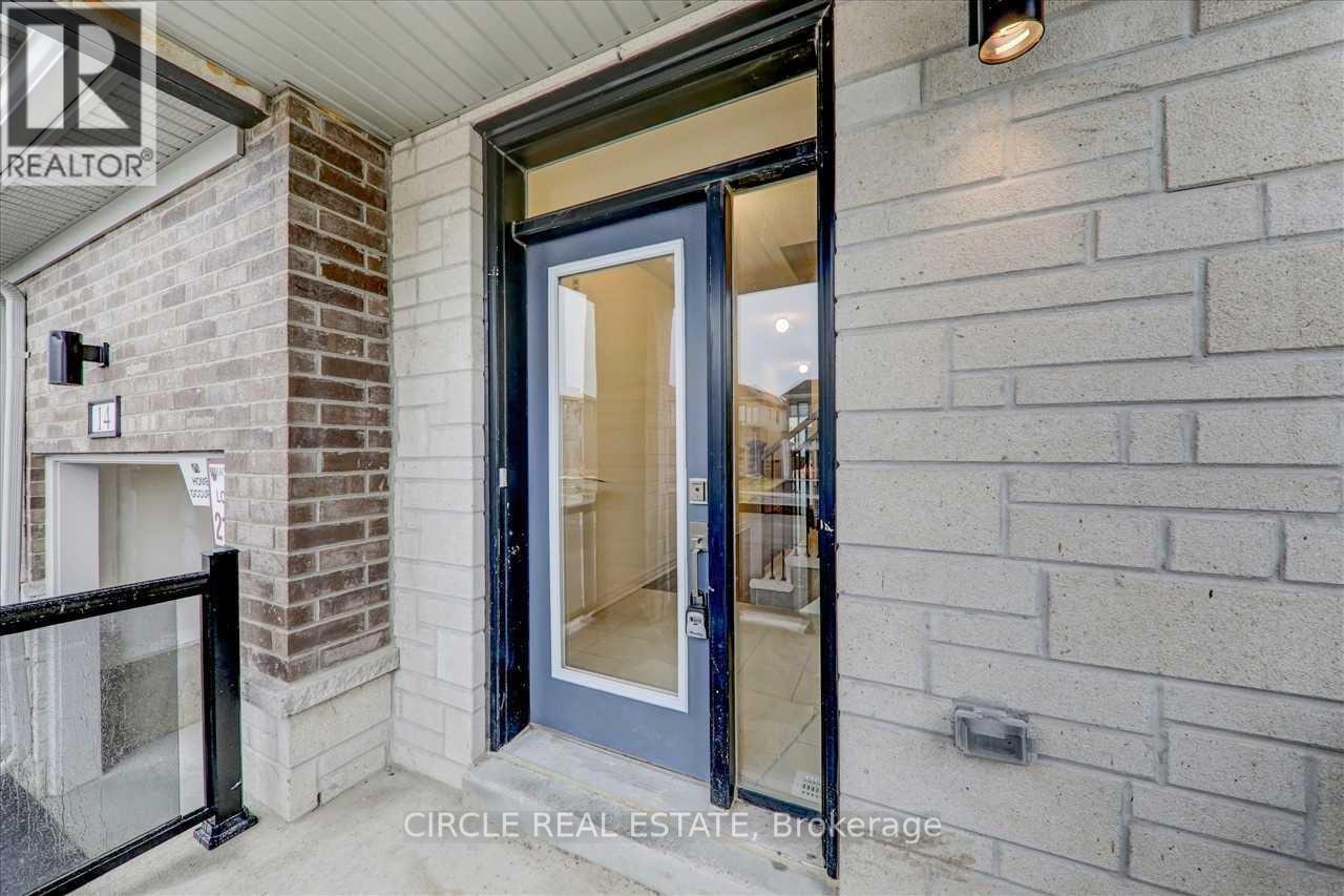 14 CLIPPER LANE photo 3