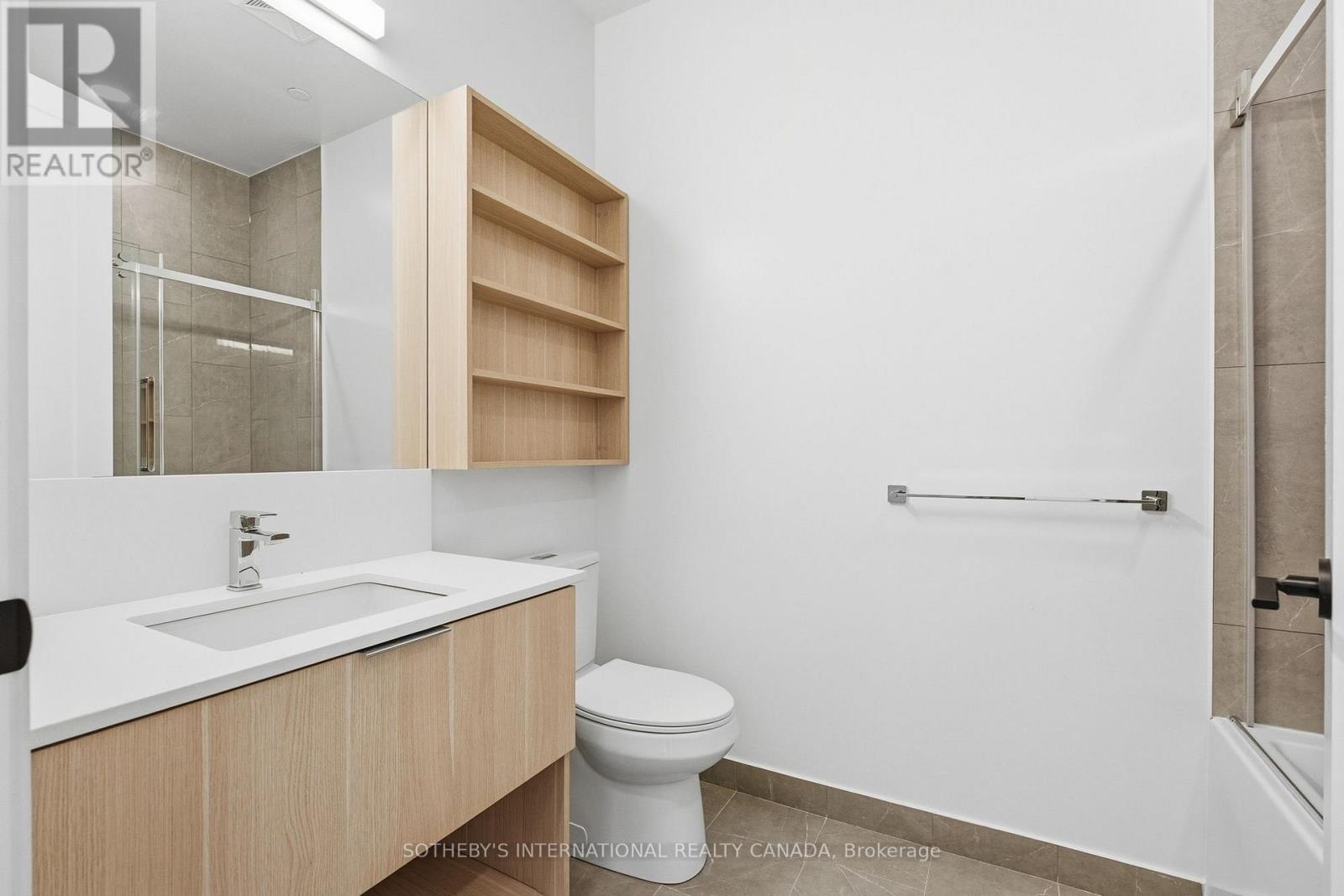 Ph01 - 88 Bathurst Street, Toronto, Ontario  M5V 0W8 - Photo 19 - C13808186