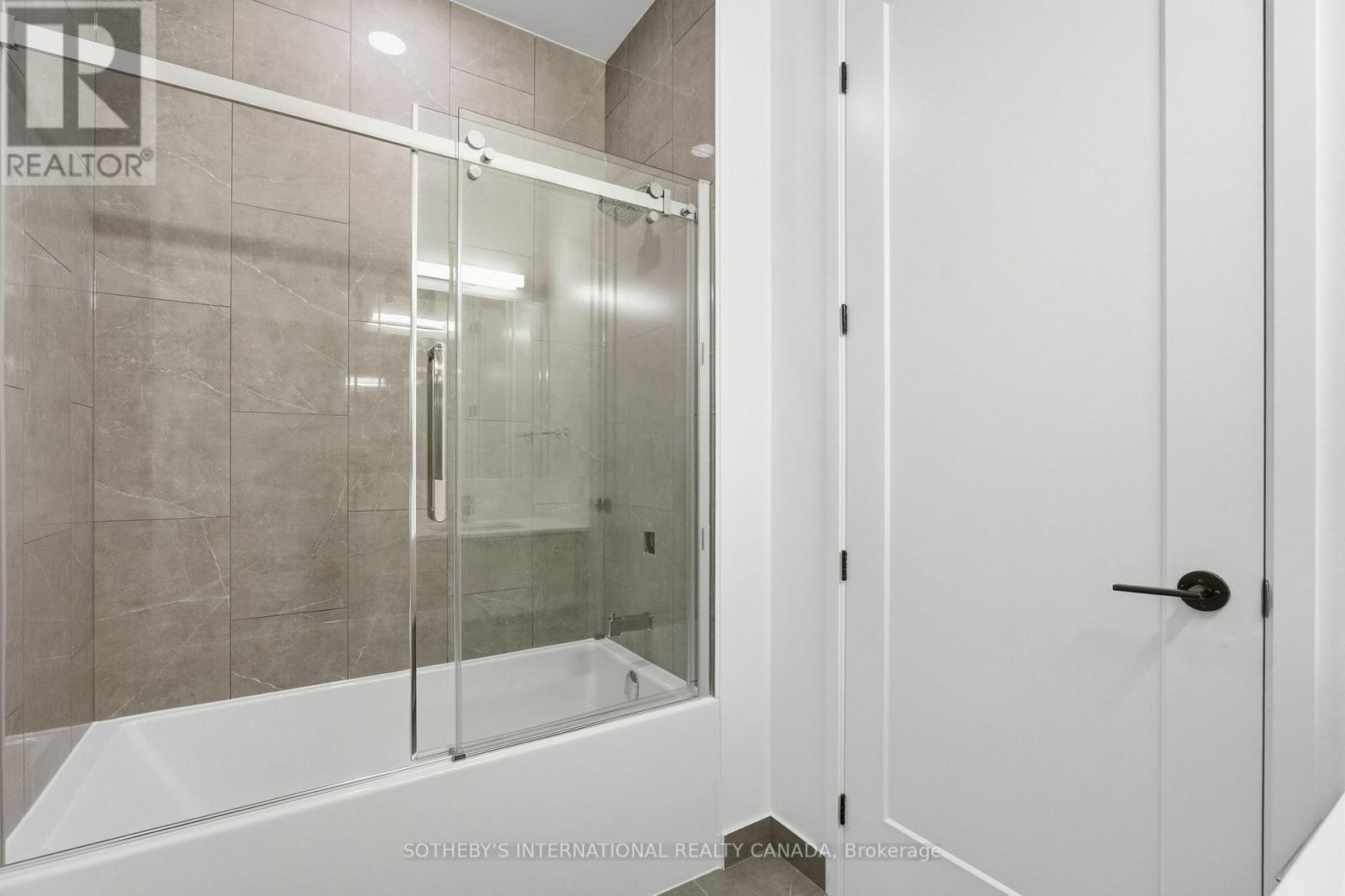 Ph01 - 88 Bathurst Street, Toronto, Ontario  M5V 0W8 - Photo 20 - C13808186
