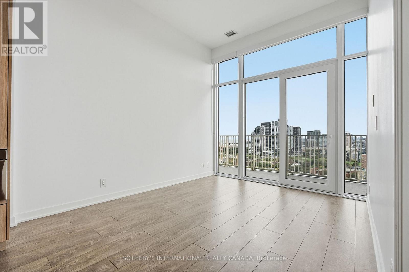 Ph01 - 88 Bathurst Street, Toronto, Ontario  M5V 0W8 - Photo 8 - C13808186