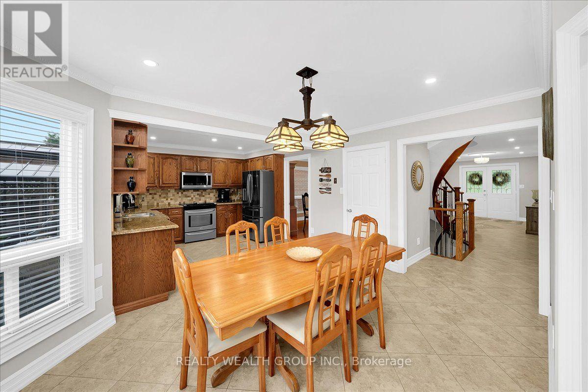 1576 Saugeen Drive, Pickering, Ontario  L1V 6K8 - Photo 11 - E13808166