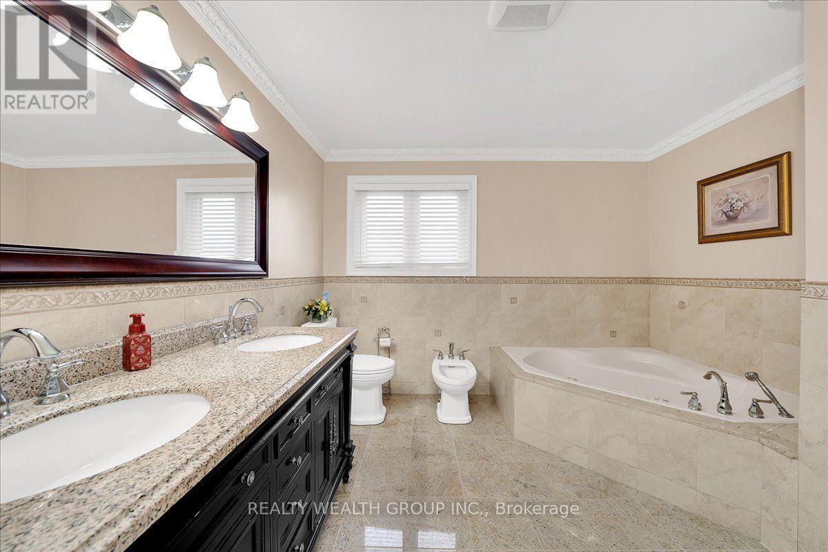 1576 Saugeen Drive, Pickering, Ontario  L1V 6K8 - Photo 21 - E13808166
