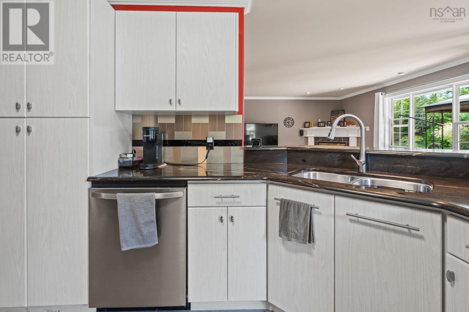 58 Longard Drive, Timberlea, Nova Scotia  B3T 2E1 - Photo 9 - 202623889
