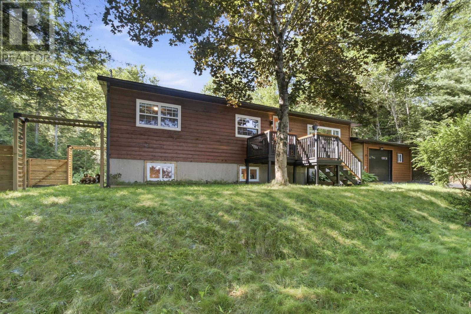 65/67 Joyce Court, Lake Echo, Nova Scotia  B3E 1A8 - Photo 2 - 202623902