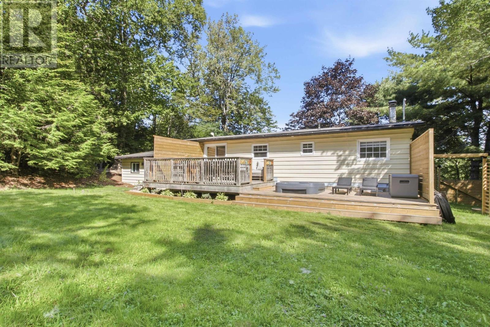 65/67 Joyce Court, Lake Echo, Nova Scotia  B3E 1A8 - Photo 38 - 202623902