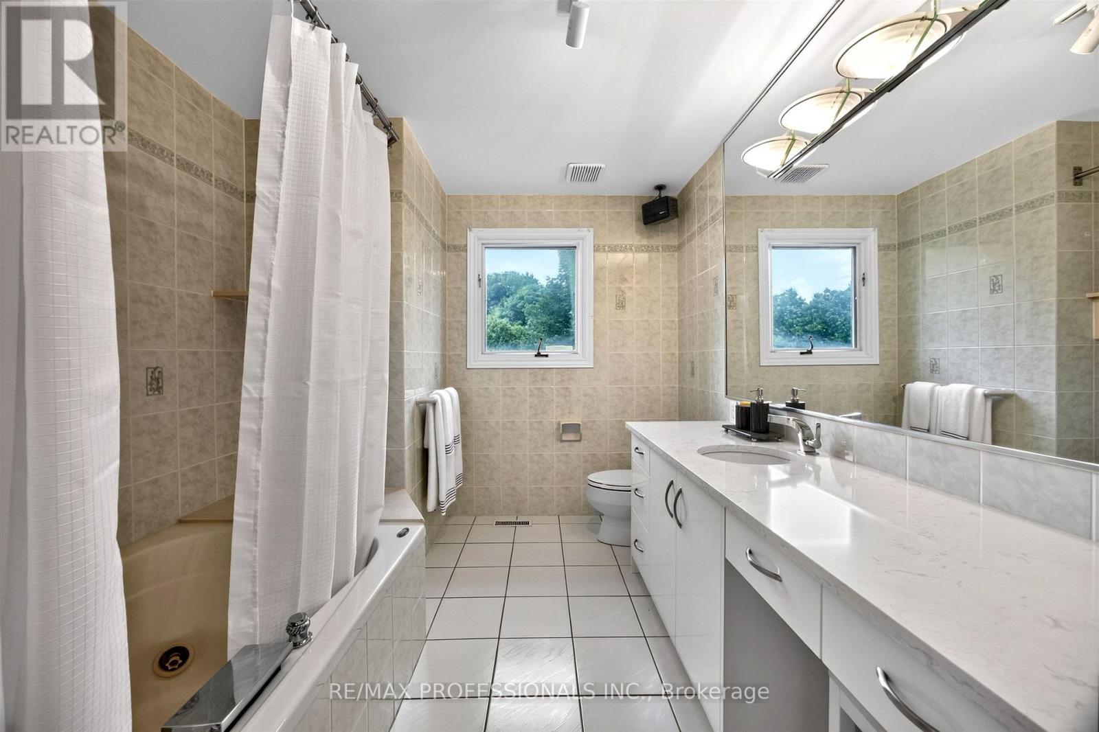 60 Kingscross Drive, King, Ontario  L7B 1E5 - Photo 37 - N13808148