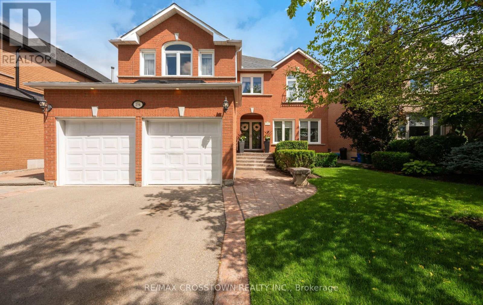 194 Caproni Drive, Vaughan, Ontario  L6A 1X7 - Photo 3 - N13808154