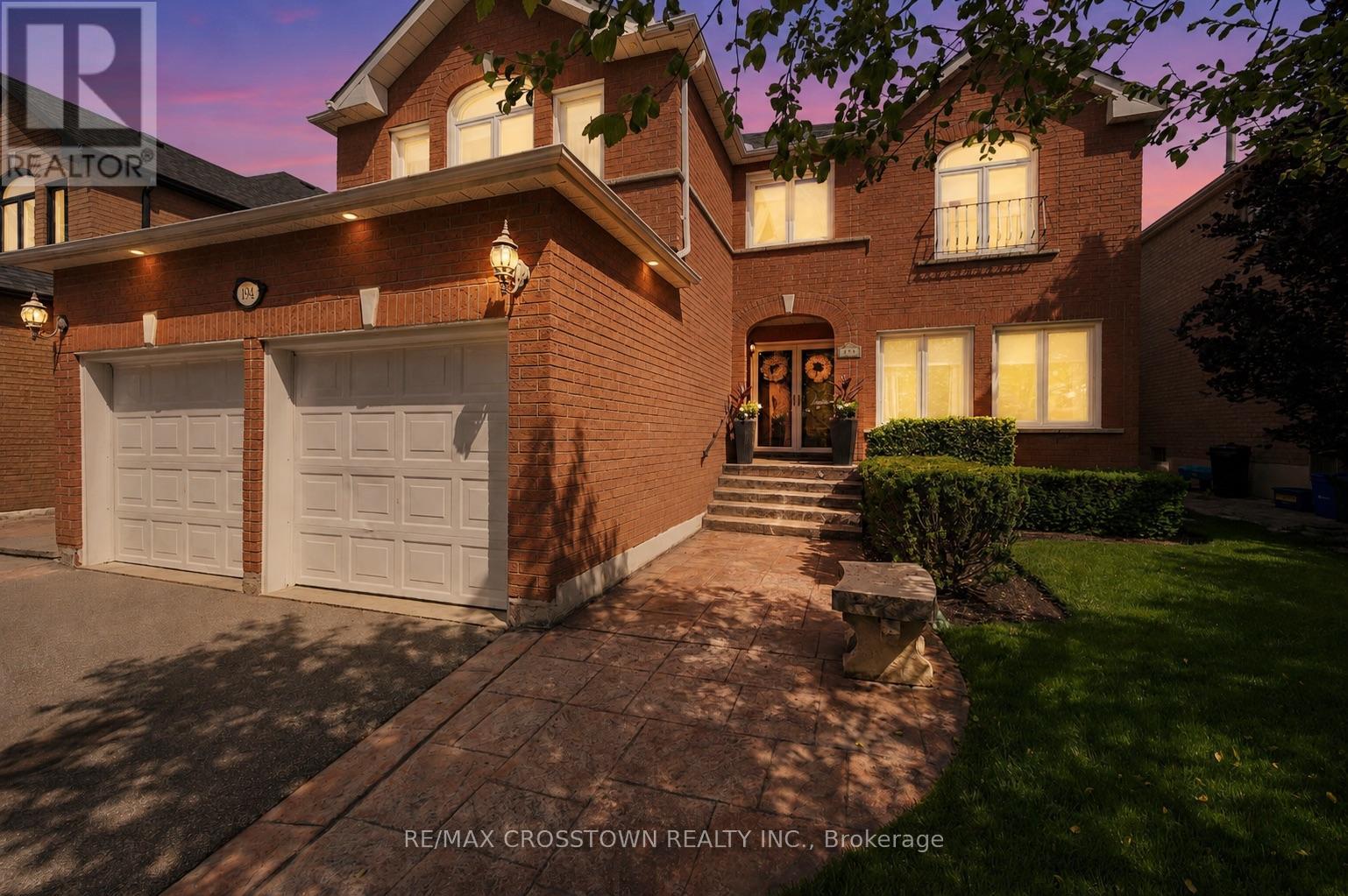 194 Caproni Drive, Vaughan, Ontario  L6A 1X7 - Photo 5 - N13808154