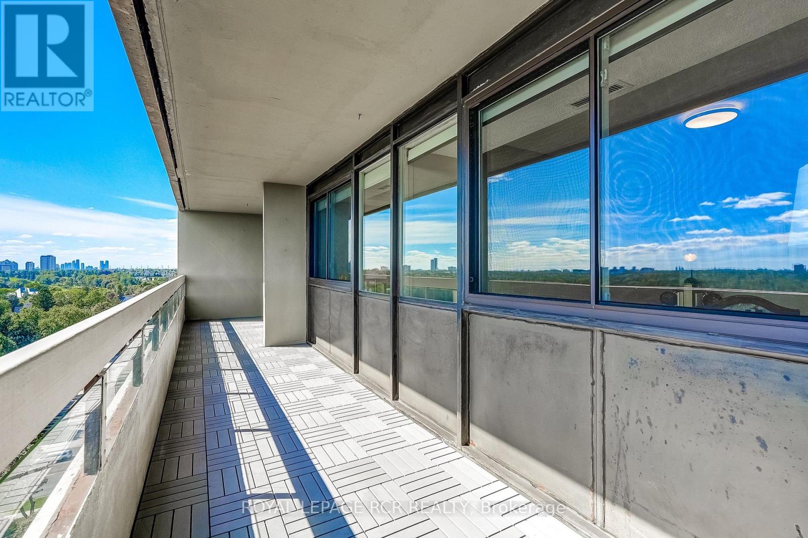 1612 - 8111 Yonge Street, Markham, Ontario  L3T 4V9 - Photo 38 - N13808156