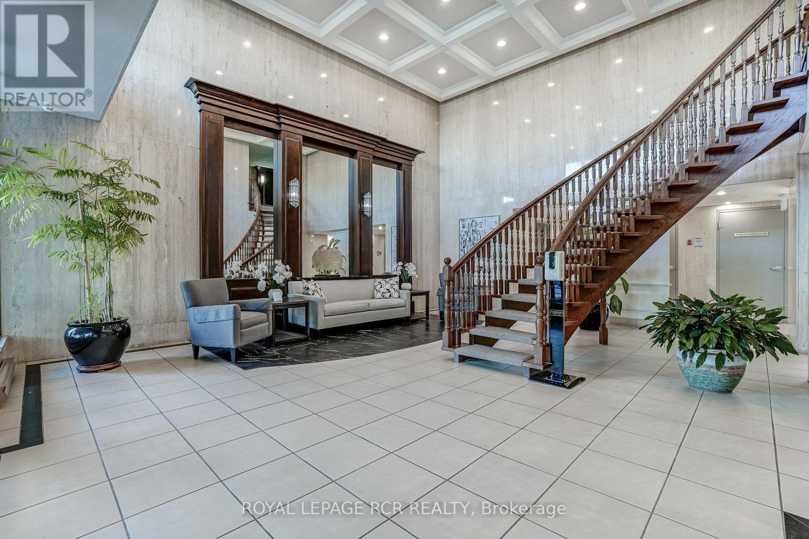 1612 - 8111 Yonge Street, Markham, Ontario  L3T 4V9 - Photo 4 - N13808156