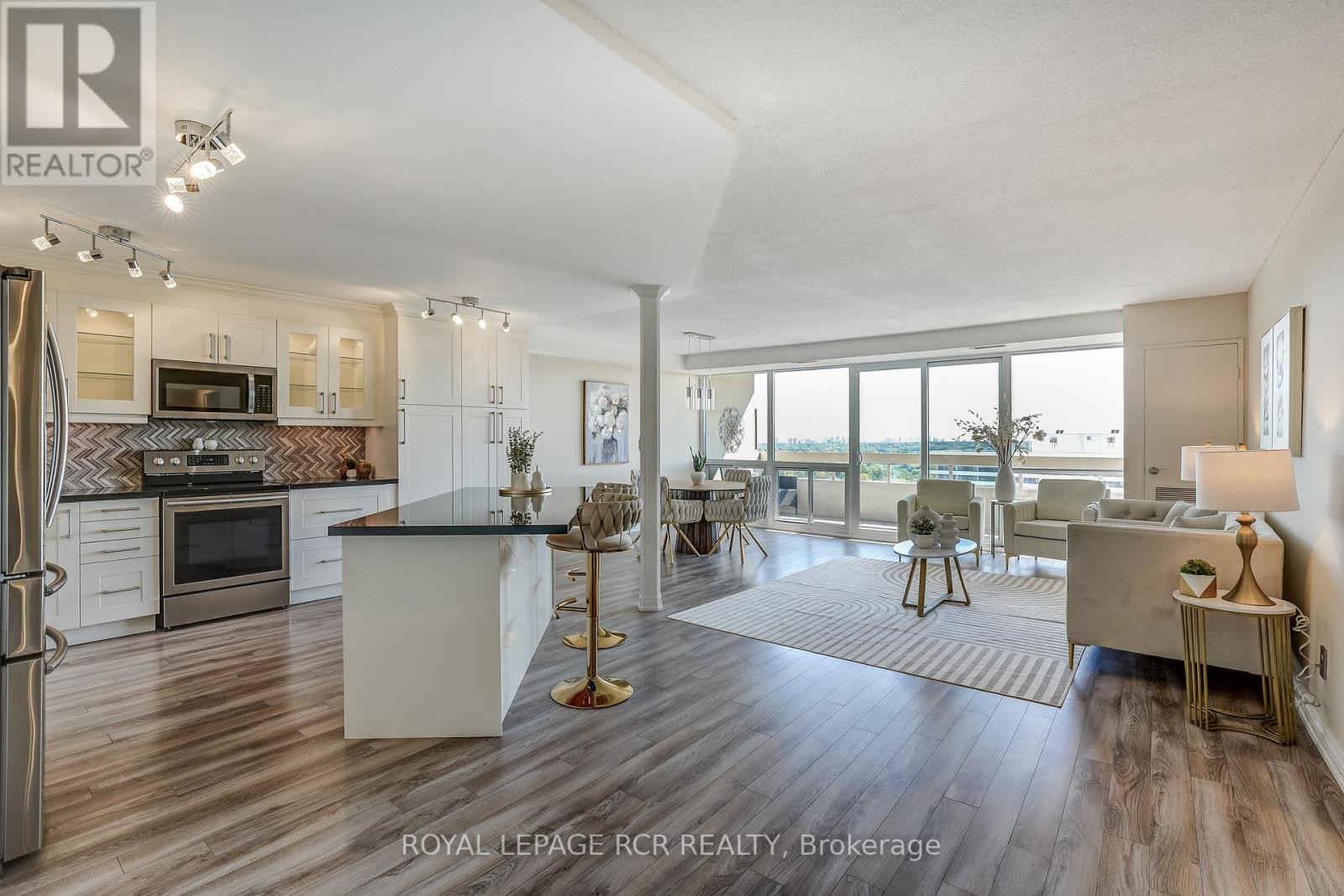 1612 - 8111 Yonge Street, Markham, Ontario  L3T 4V9 - Photo 7 - N13808156