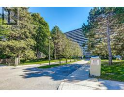 1612 - 8111 YONGE STREET, Markham, Ontario