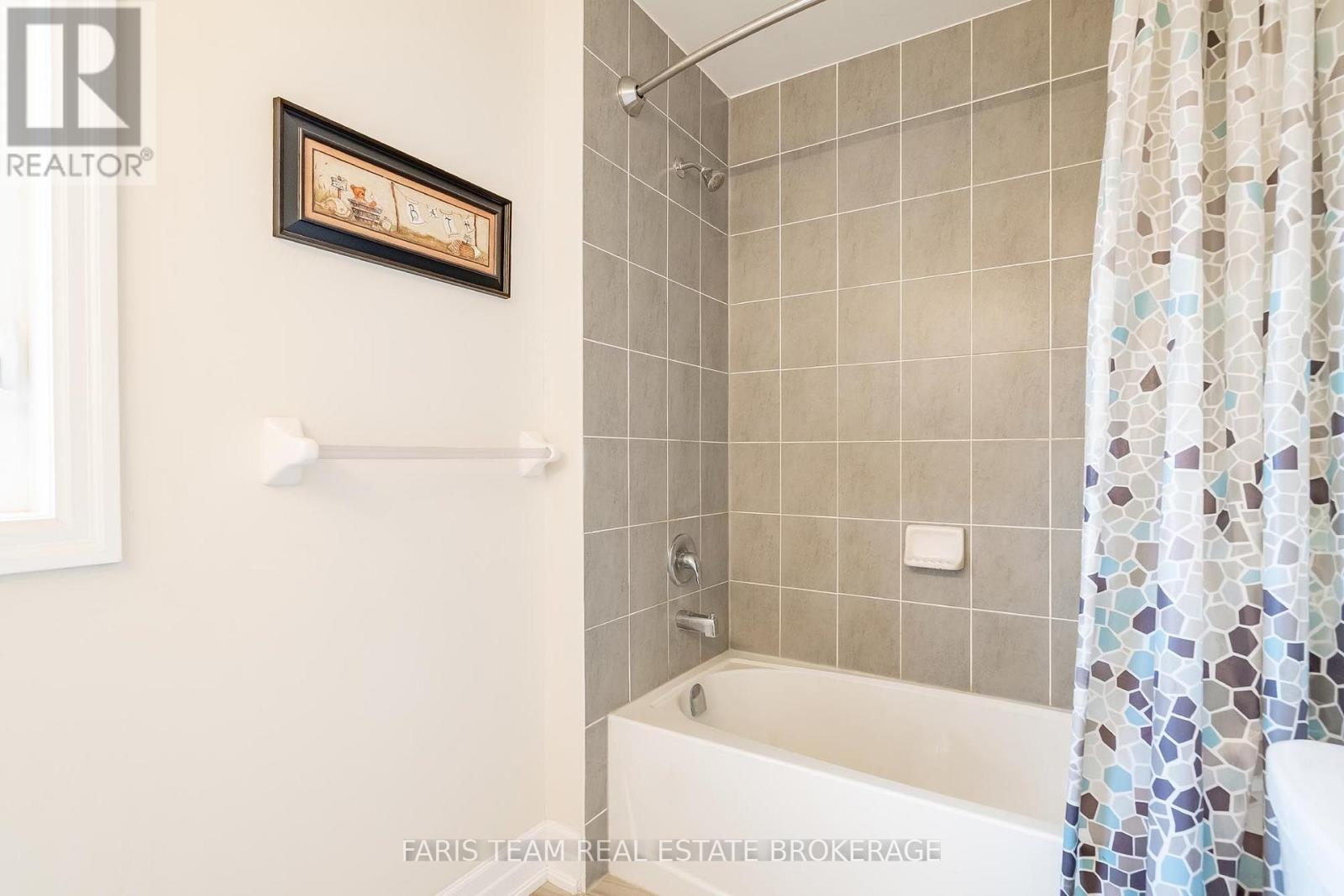 3 Hutton Crescent, Essa, Ontario L0M 1B6 - Photo 25 - N13808176