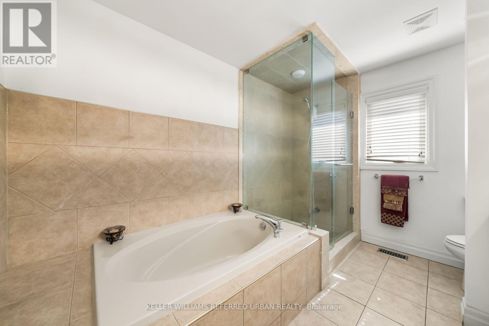 1002 Oaktree Crescent, Newmarket, Ontario L3X 2Z3 - Photo 26 - N13808180