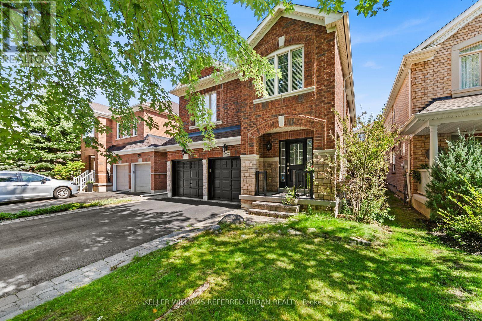 1002 Oaktree Crescent, Newmarket, Ontario L3X 2Z3 - Photo 4 - N13808180