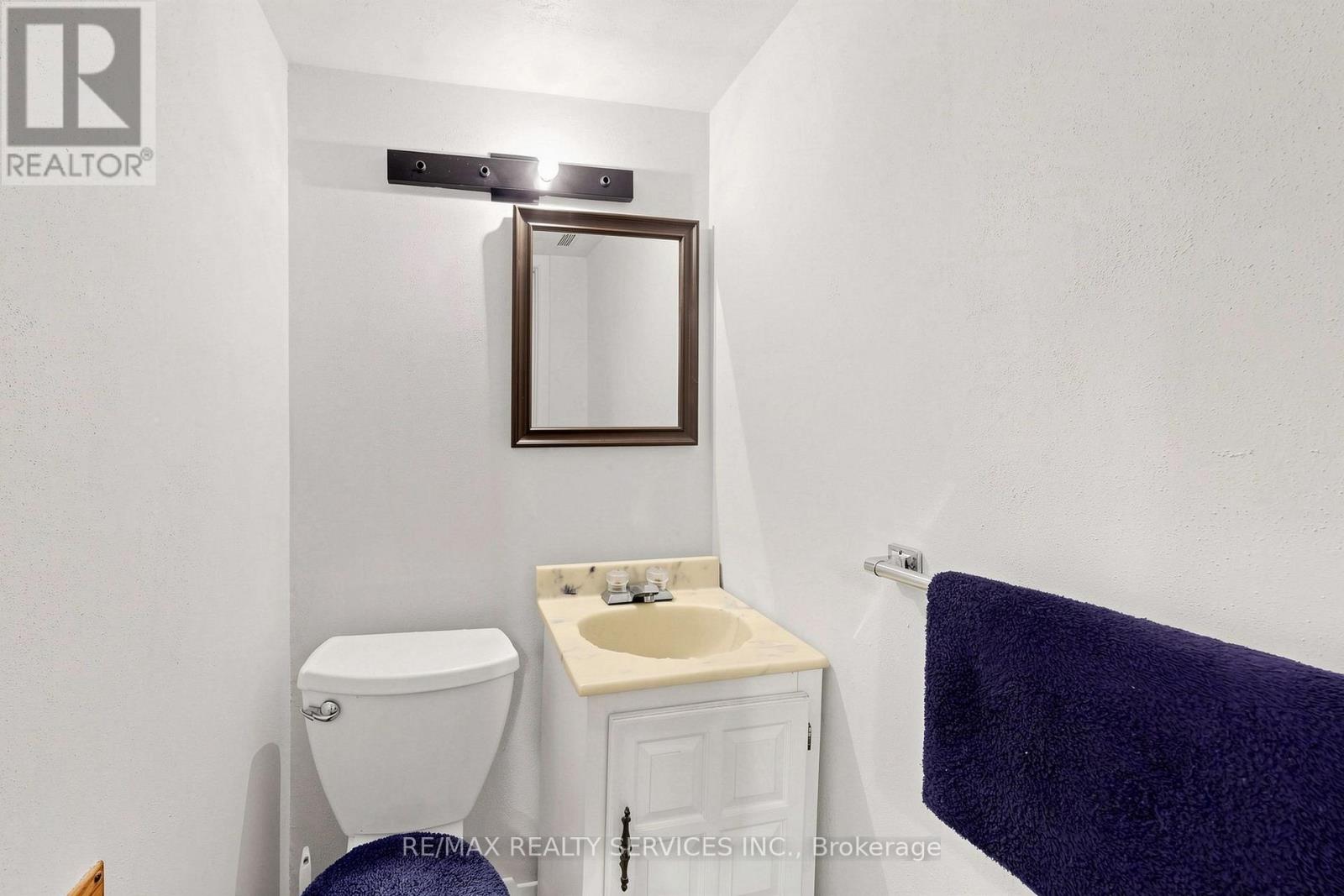 54 Griselda Crescent, Brampton, Ontario  L6S 1M3 - Photo 35 - W13808080