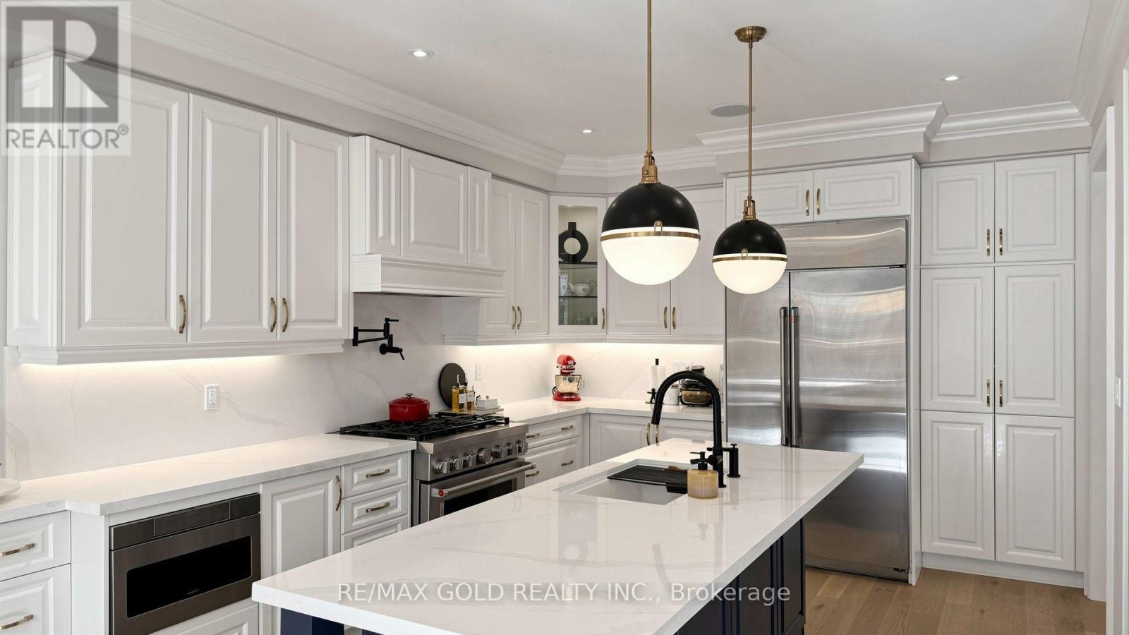 125 Burnhamthorpe Road E, Oakville, Ontario  L6H 3R4 - Photo 11 - W13808102