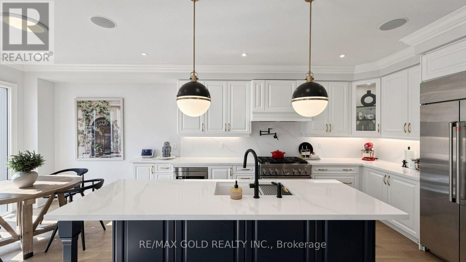 125 Burnhamthorpe Road E, Oakville, Ontario  L6H 3R4 - Photo 12 - W13808102