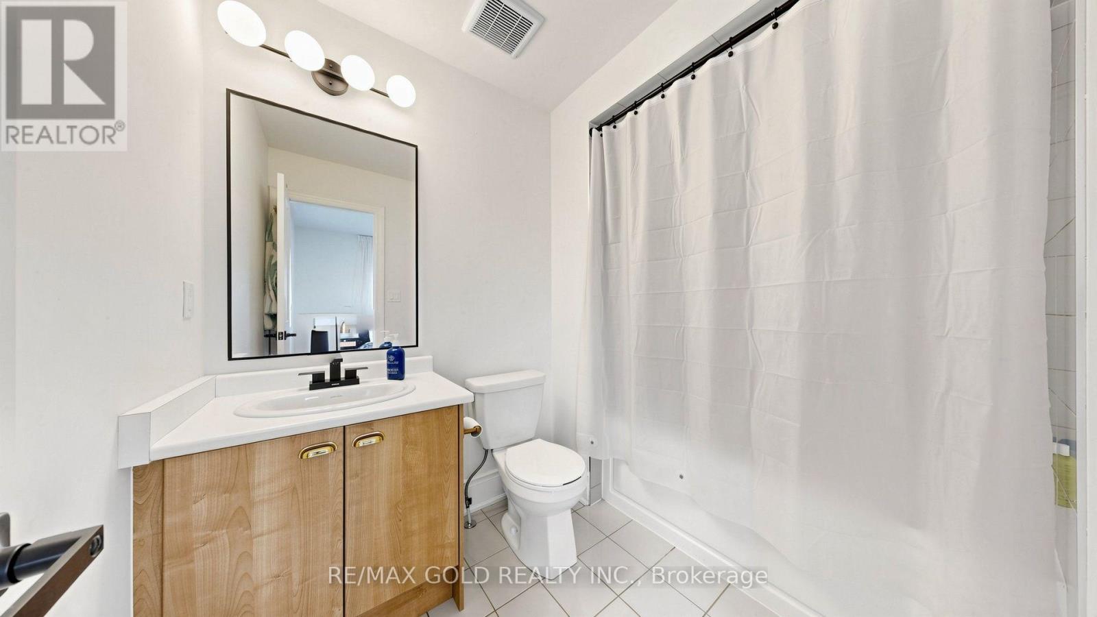 125 Burnhamthorpe Road E, Oakville, Ontario  L6H 3R4 - Photo 38 - W13808102