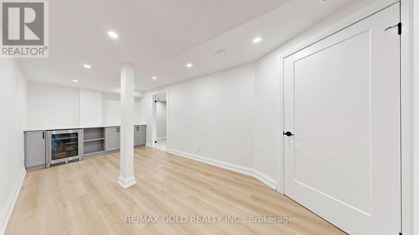 125 Burnhamthorpe Road E, Oakville, Ontario  L6H 3R4 - Photo 42 - W13808102