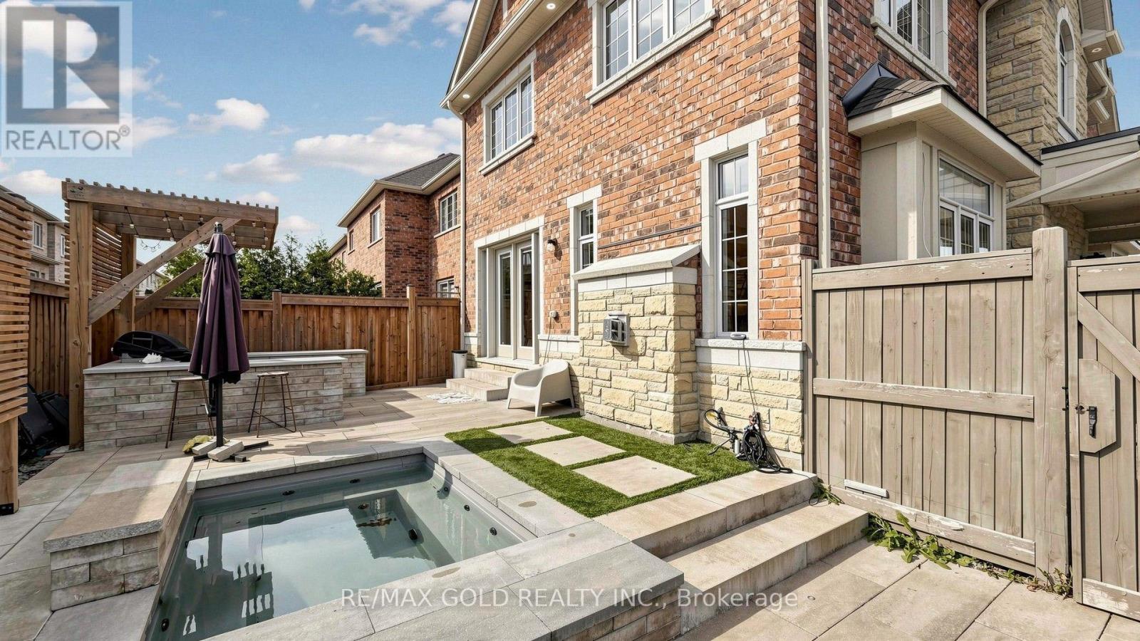 125 Burnhamthorpe Road E, Oakville, Ontario  L6H 3R4 - Photo 45 - W13808102