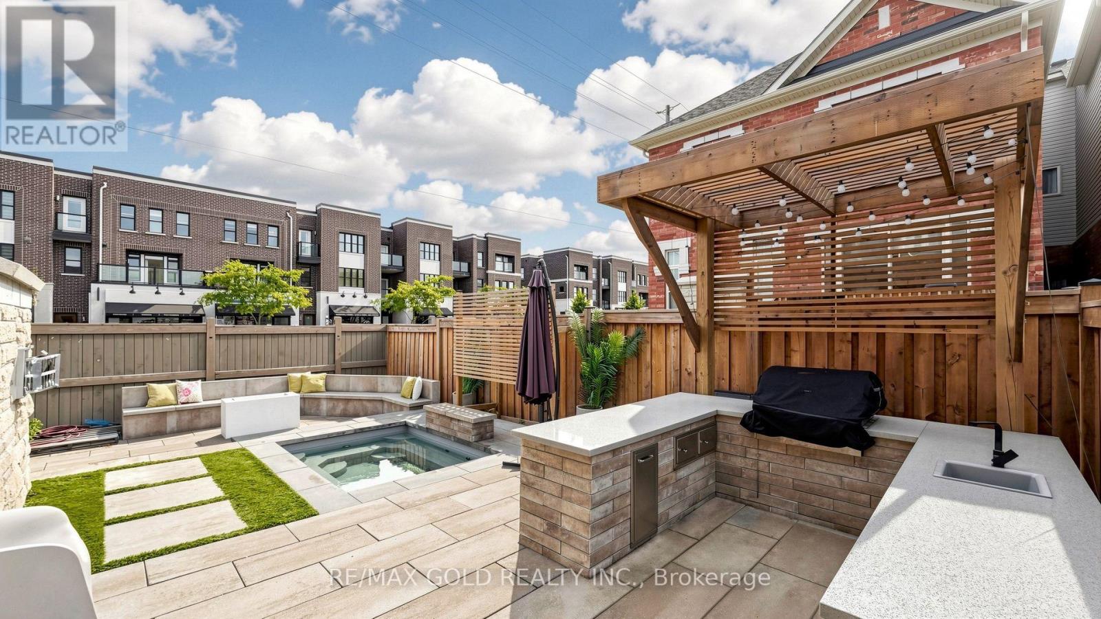 125 Burnhamthorpe Road E, Oakville, Ontario  L6H 3R4 - Photo 47 - W13808102