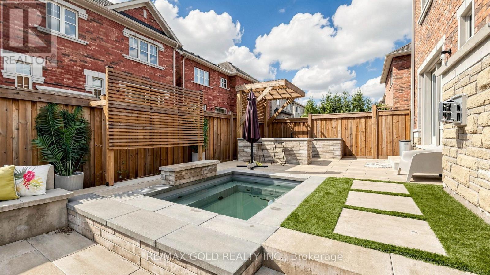 125 Burnhamthorpe Road E, Oakville, Ontario  L6H 3R4 - Photo 48 - W13808102