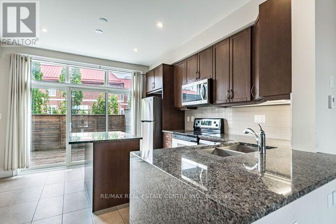 23 - 2034 Queensborough Gate, Mississauga, Ontario  L5M 0X9 - Photo 18 - W13808124