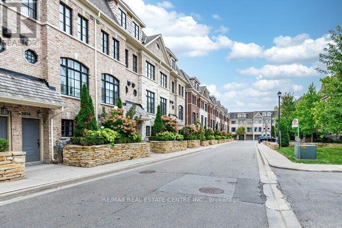 23 - 2034 Queensborough Gate, Mississauga, Ontario  L5M 0X9 - Photo 3 - W13808124