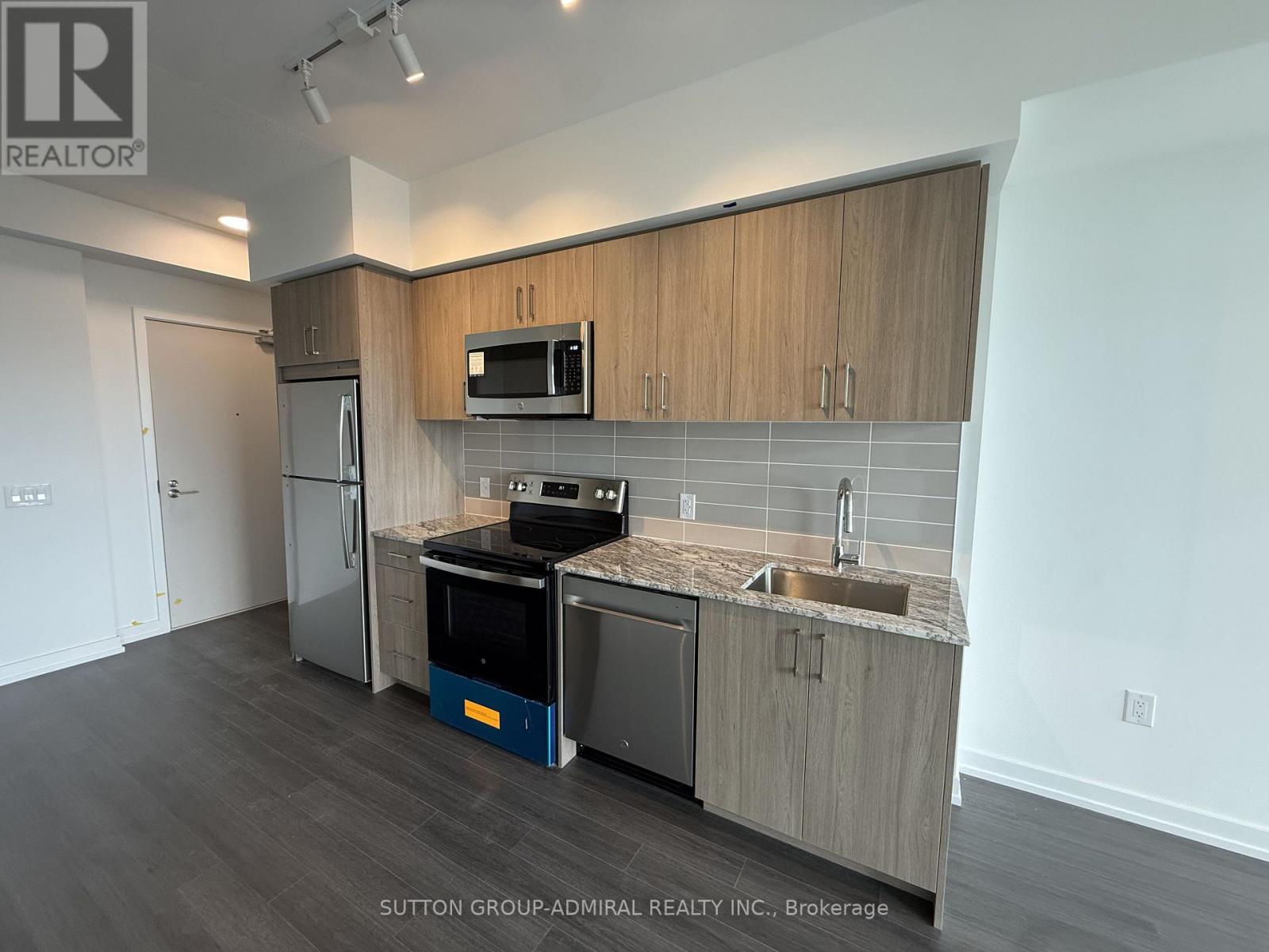 2311 - 4010 EGLINTON AVENUE