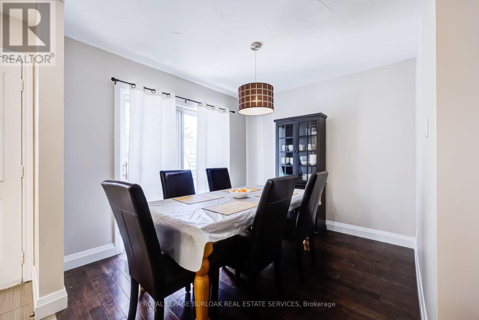 2037 Mountain Grove Avenue, Burlington, Ontario  L7P 2H8 - Photo 13 - W13808184