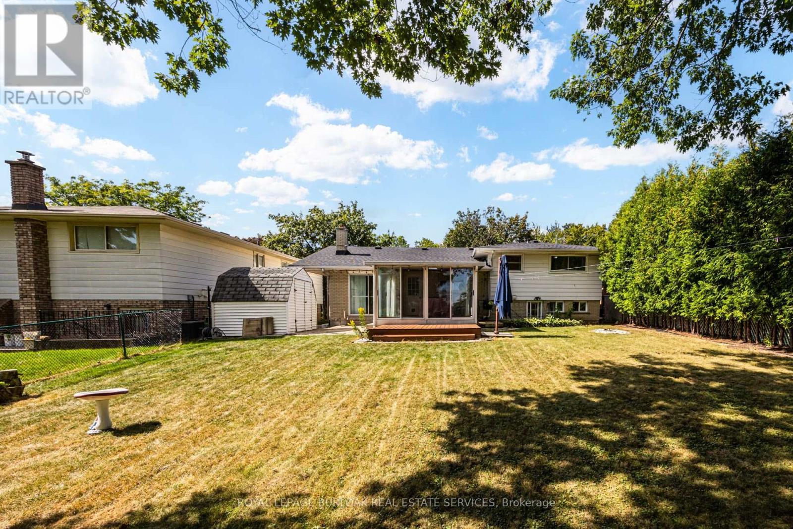 2037 Mountain Grove Avenue, Burlington, Ontario  L7P 2H8 - Photo 33 - W13808184