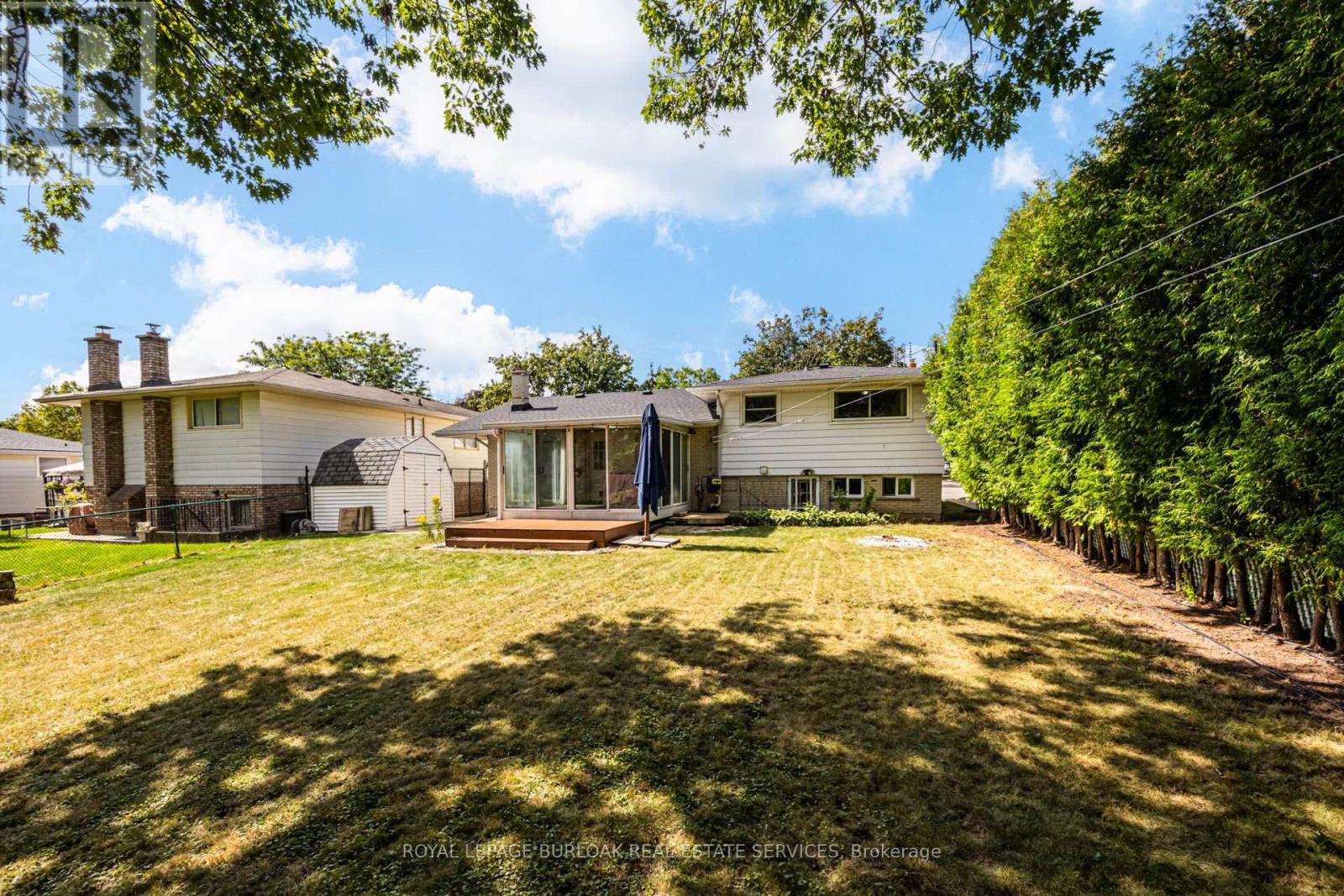 2037 Mountain Grove Avenue, Burlington, Ontario  L7P 2H8 - Photo 34 - W13808184