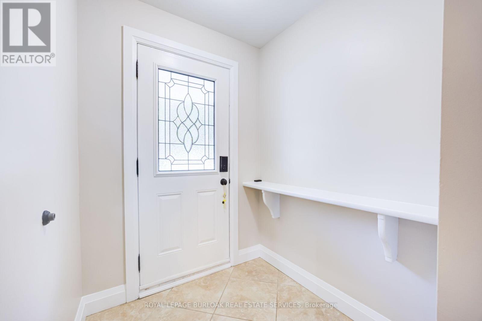 2037 Mountain Grove Avenue, Burlington, Ontario  L7P 2H8 - Photo 6 - W13808184
