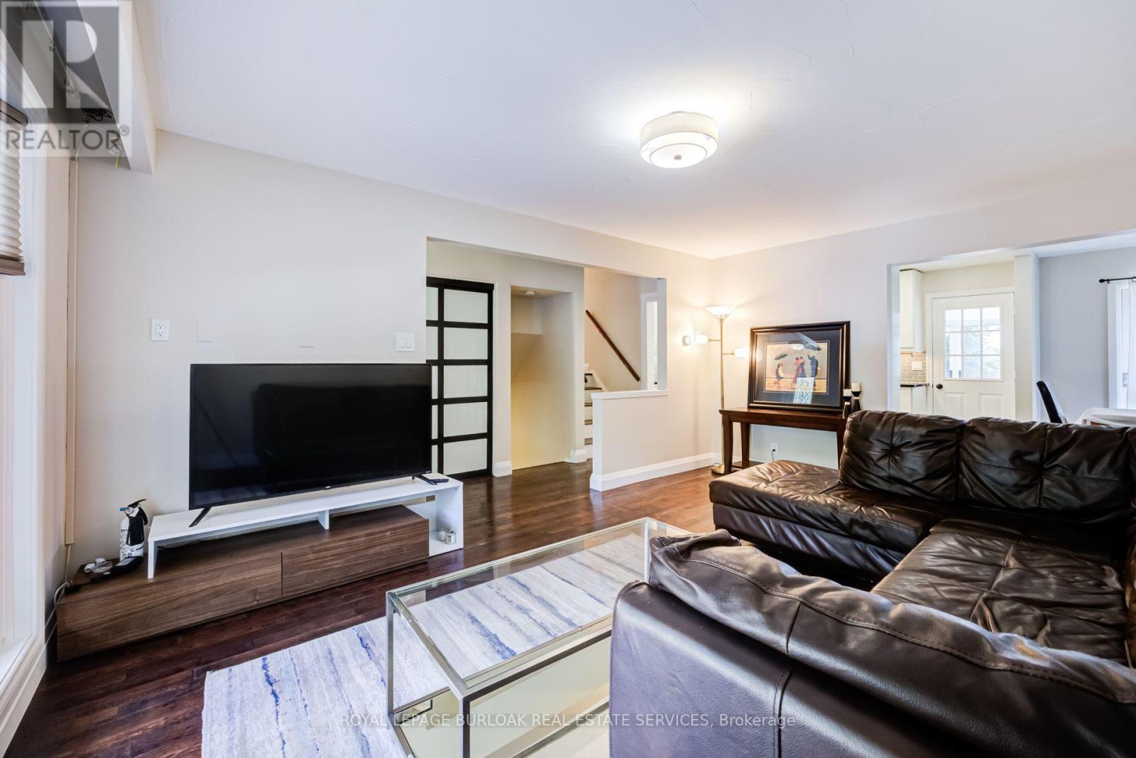 2037 Mountain Grove Avenue, Burlington, Ontario  L7P 2H8 - Photo 8 - W13808184