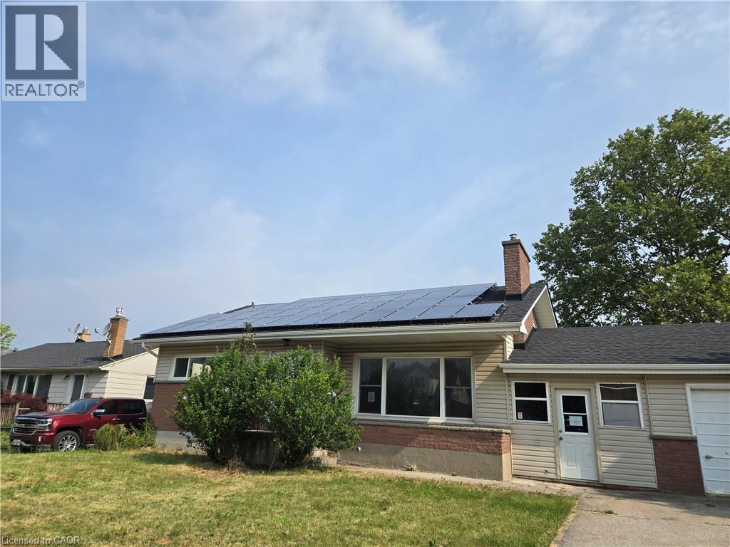 16 Broderick Avenue, Thorold, Ontario  L2V 2H4 - Photo 2 - 40865027