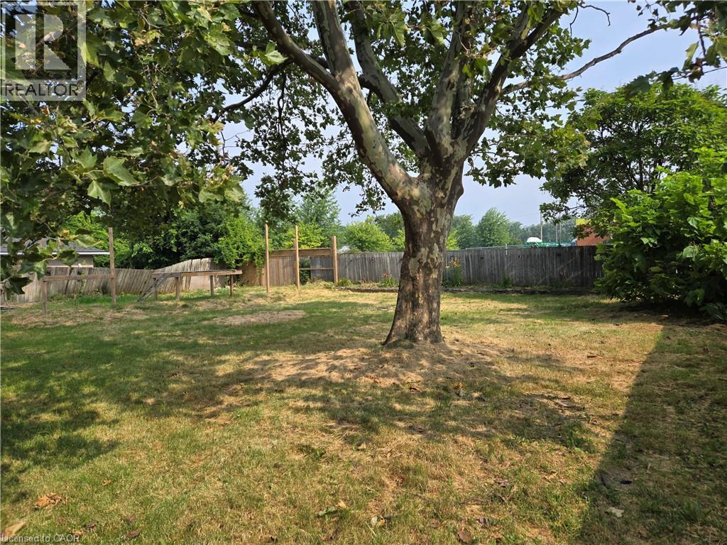 16 Broderick Avenue, Thorold, Ontario  L2V 2H4 - Photo 3 - 40865027