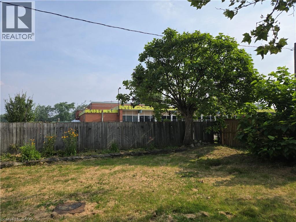 16 Broderick Avenue, Thorold, Ontario  L2V 2H4 - Photo 5 - 40865027